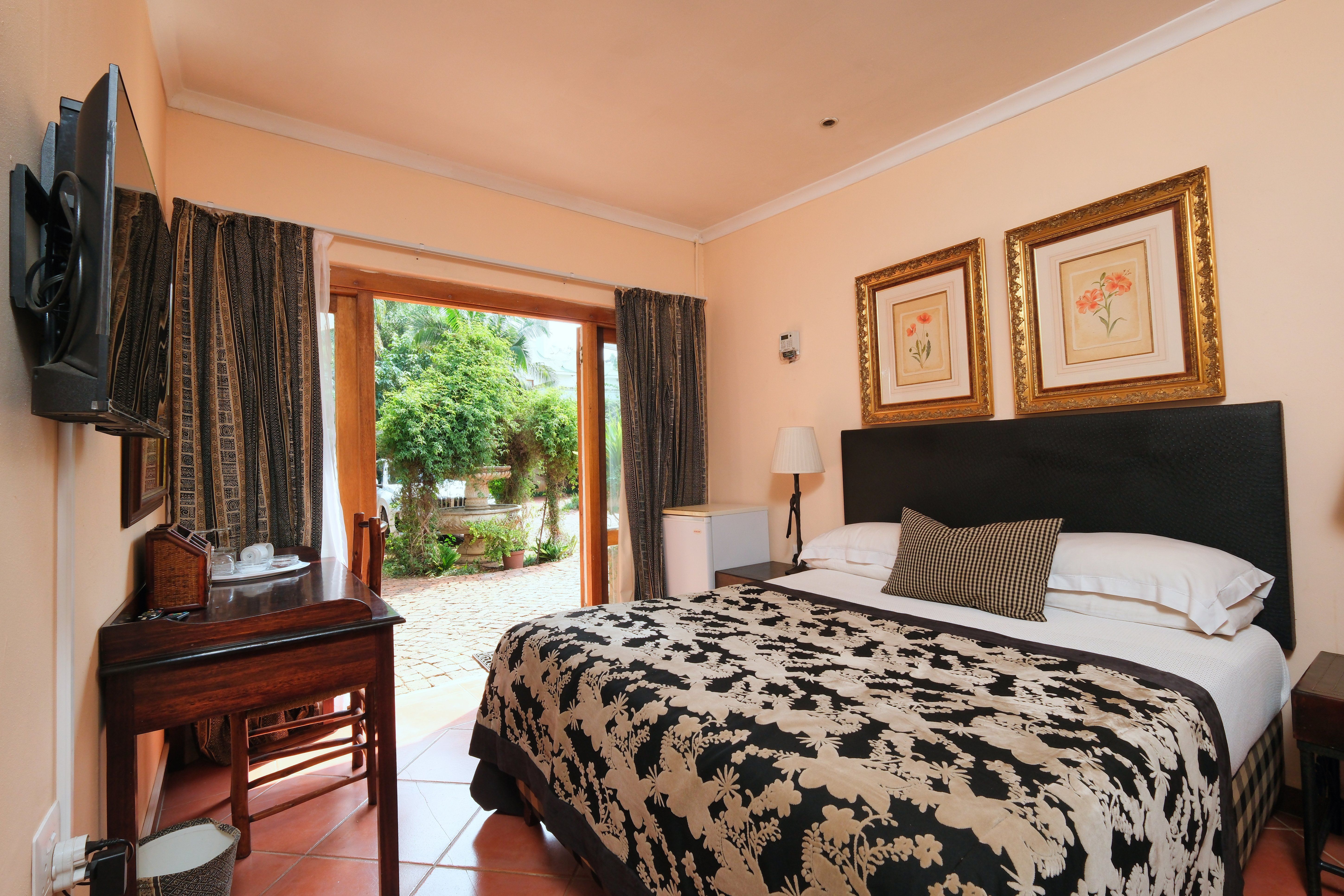 Luxury Beachfront Villa in Zanzibar